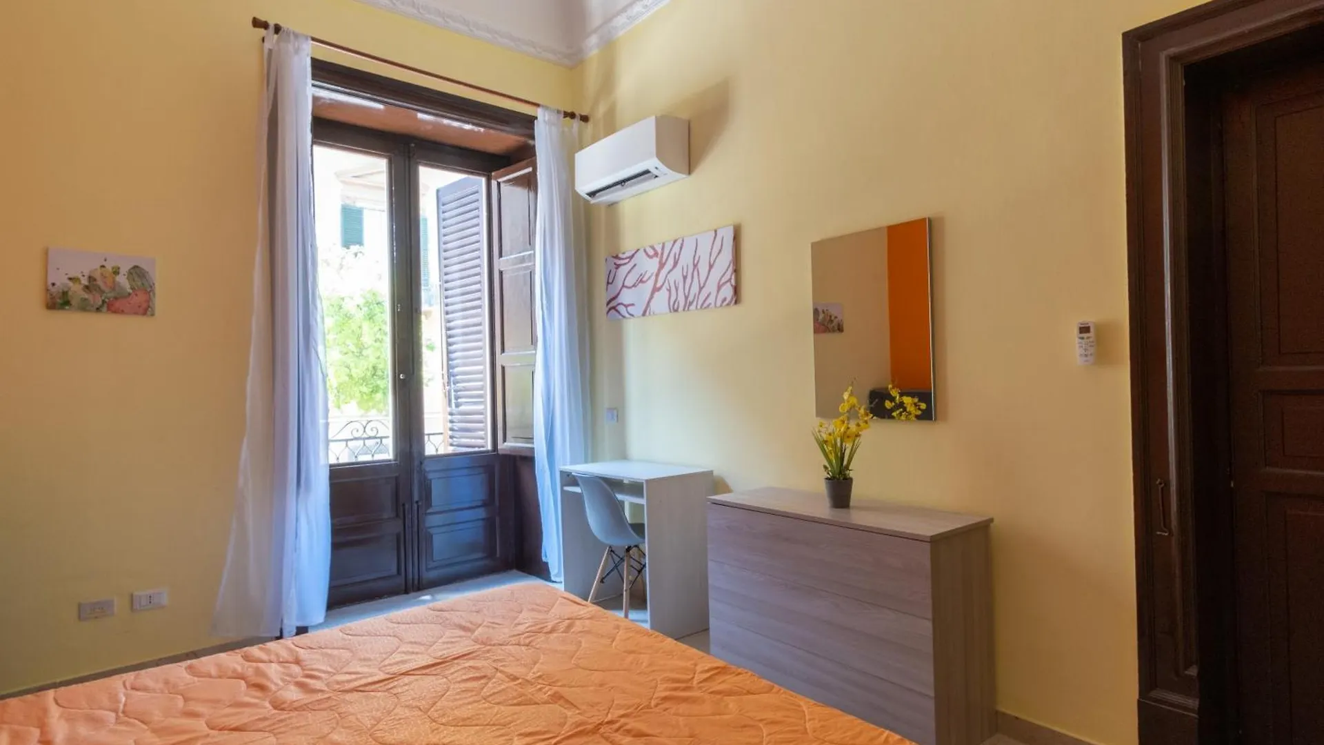 Corner Rome Appartamento Palermo Italien